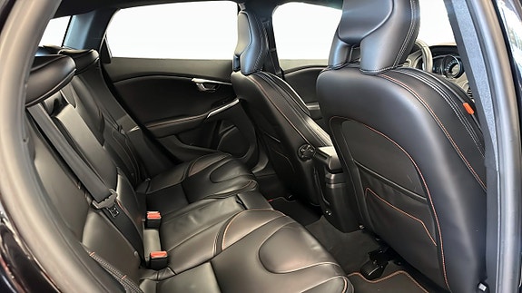 Volvo V40 5 of 12