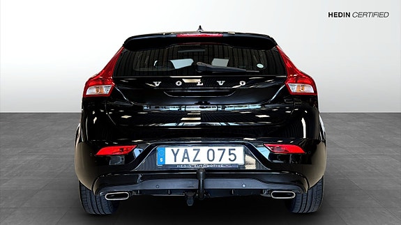 Volvo V40 7 of 12