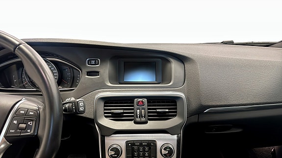 Volvo V40 12 of 12