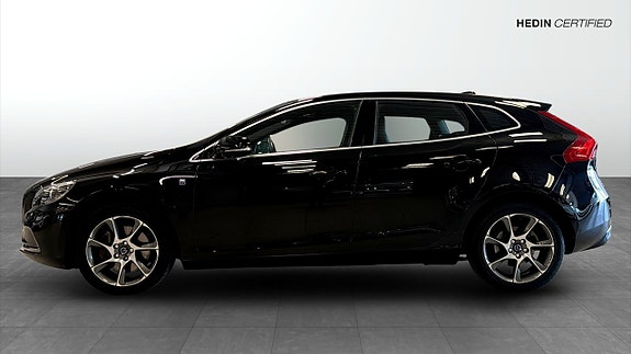 Volvo V40 6 of 12