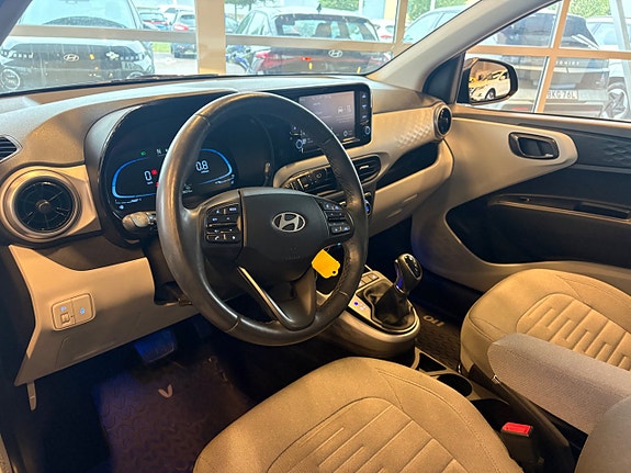 Hyundai i10 9 of 18