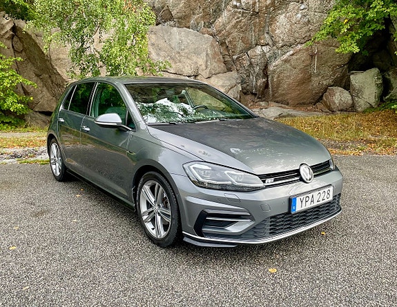 Volkswagen Golf I 2 of 9