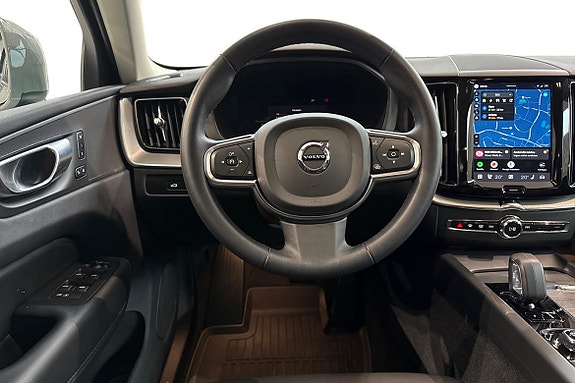 Volvo XC60 11 of 23
