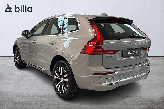 Volvo XC60 2 of 23