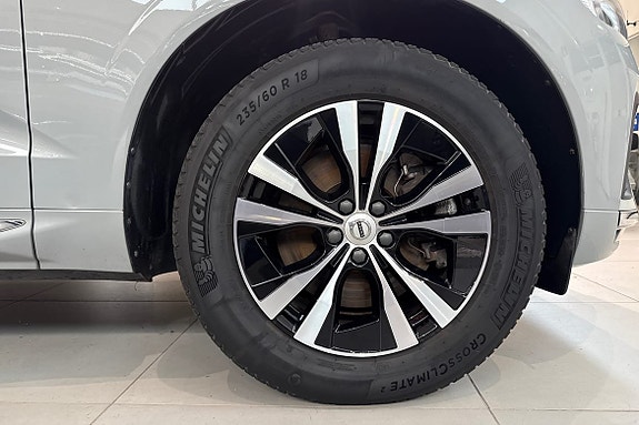 Volvo XC60 17 of 23