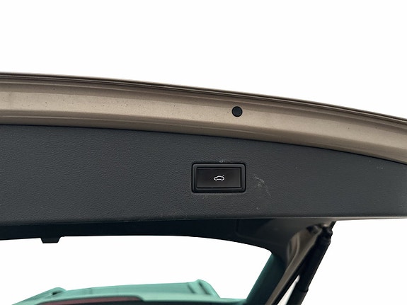 Volkswagen Tiguan 12 of 30