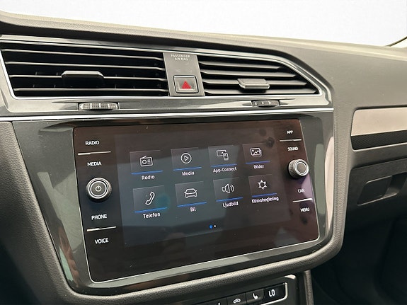 Volkswagen Tiguan 26 of 30