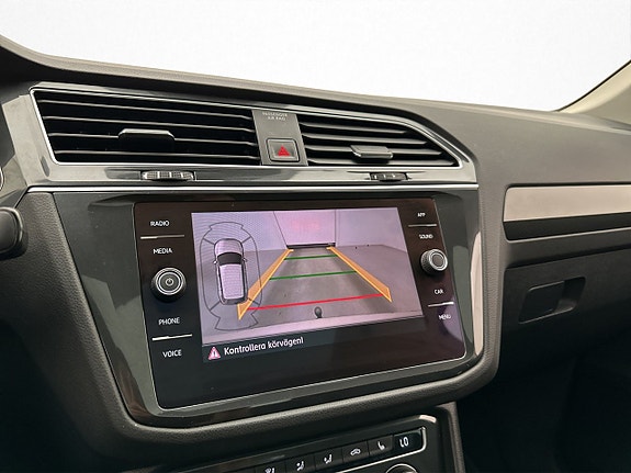 Volkswagen Tiguan 22 of 30