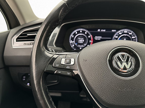 Volkswagen Tiguan 19 of 30