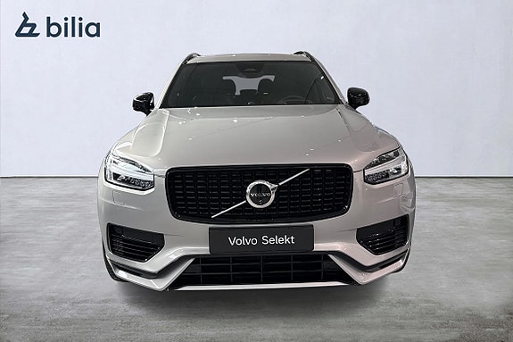 Volvo XC90 12 of 30