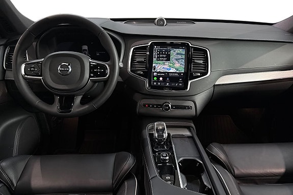 Volvo XC90 19 of 30