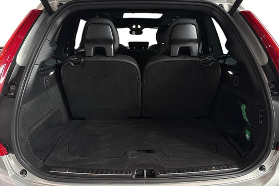 Volvo XC90 23 of 30