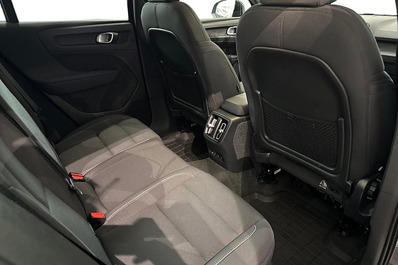 Volvo C40 9 of 23