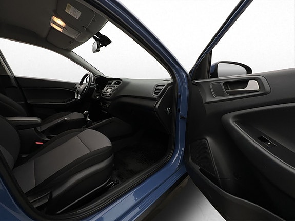 Hyundai i20 18 of 27