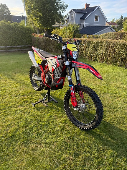 Beta 350 3 of 6