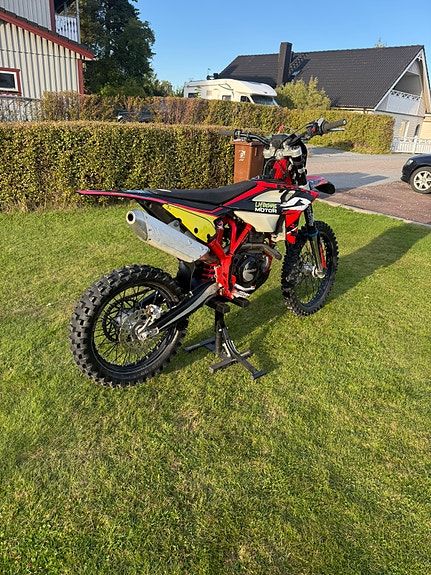 Beta 350 5 of 6