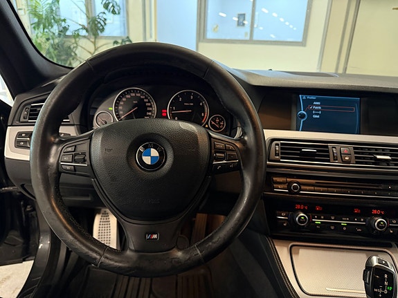 BMW 525d 11 of 16