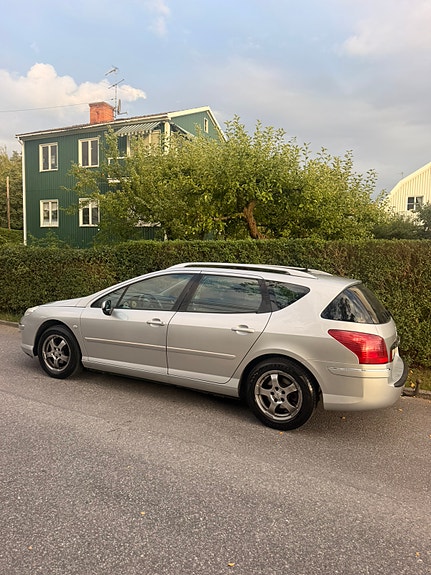 Peugeot 407 2 of 6
