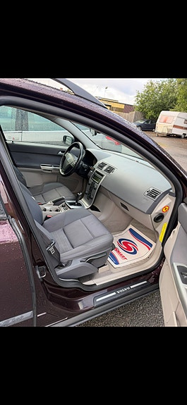 Volvo V50 4 of 7