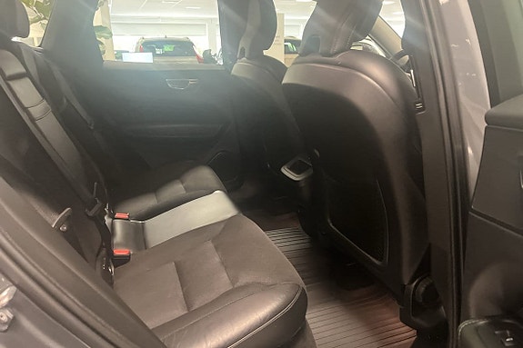 Volvo XC60 7 of 7