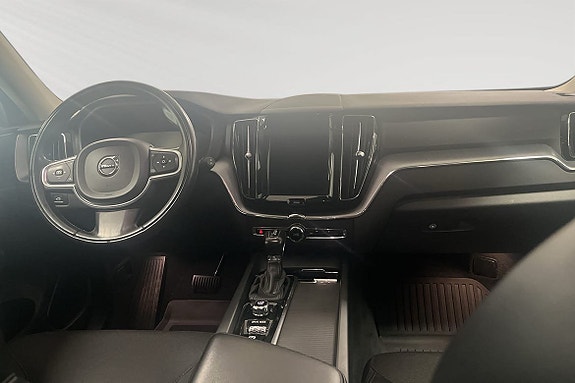 Volvo XC60 5 of 7