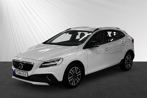 Volvo V40 Cross Country 4 of 6