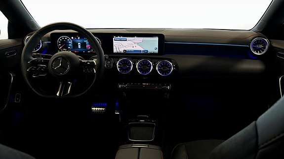 Mercedes-Benz CLA200 4 of 20