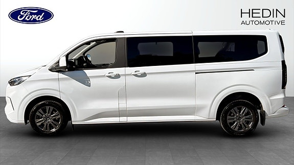 Ford Custom Tourneo 6 of 12