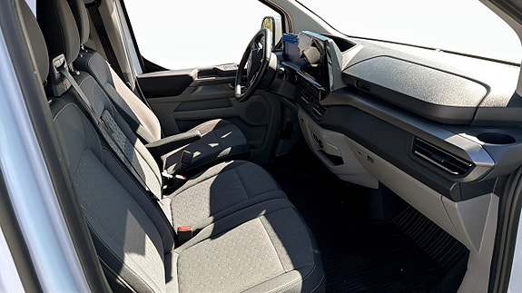 Ford Custom Tourneo 3 of 12