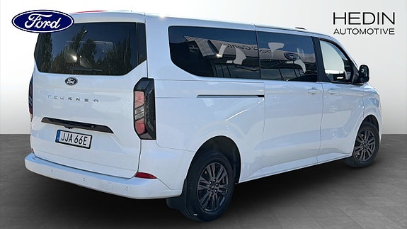 Ford Custom Tourneo 2 of 12