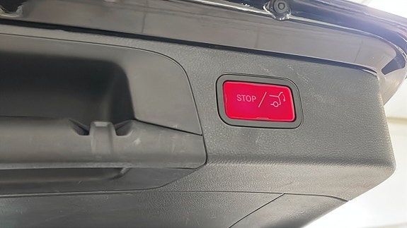 Mercedes-Benz GLC300 de 25 of 26
