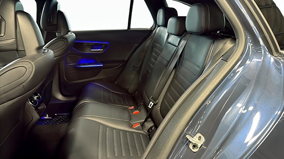 Mercedes-Benz C300 e 19 of 26