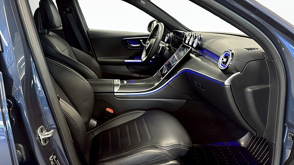 Mercedes-Benz C300 e 3 of 26