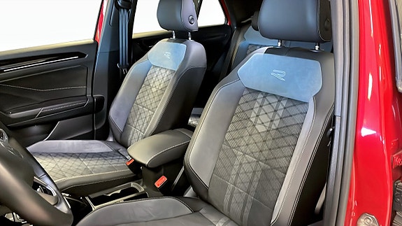 Volkswagen T-Roc 8 of 12