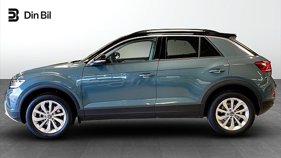 Volkswagen T-Roc 2 of 12