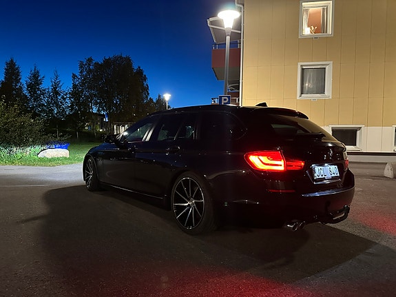 BMW 525d 4 of 5