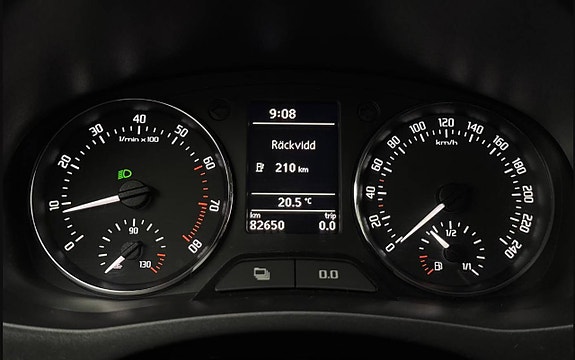 Skoda Fabia 10 of 16