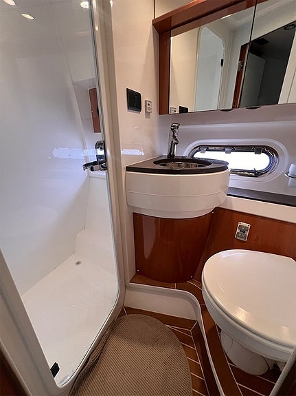Sealine F42/5 27 of 28