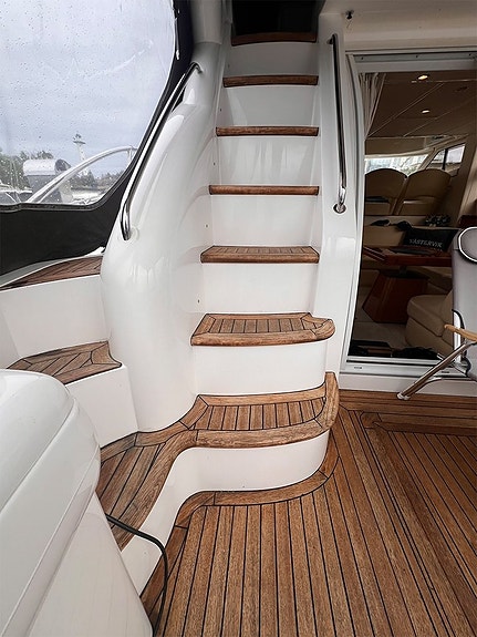 Sealine F42/5 7 of 28