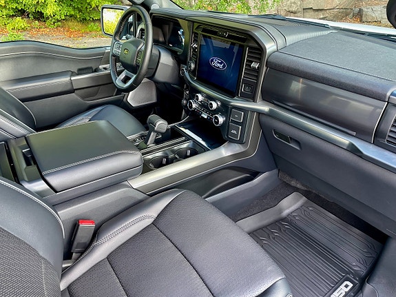 Ford F-150 8 of 10