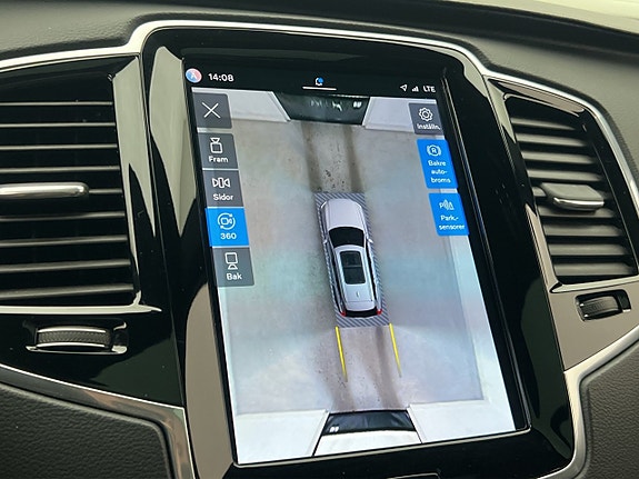 Volvo XC90 17 of 30