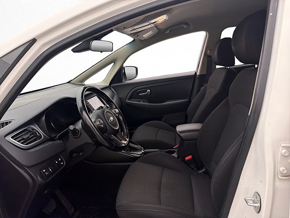 Kia Carens 13 of 23