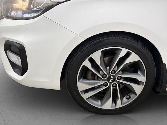 Kia Carens 20 of 23