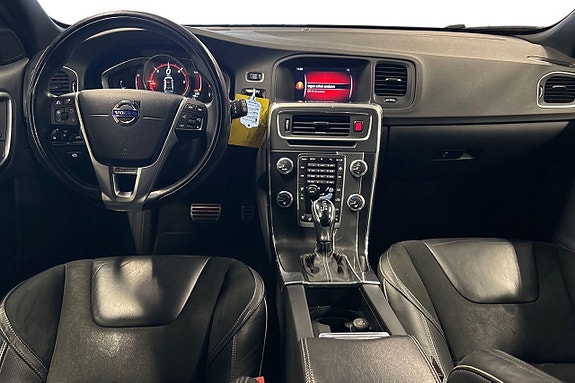 Volvo V60 11 of 26