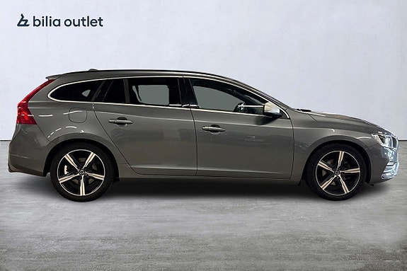 Volvo V60 7 of 26