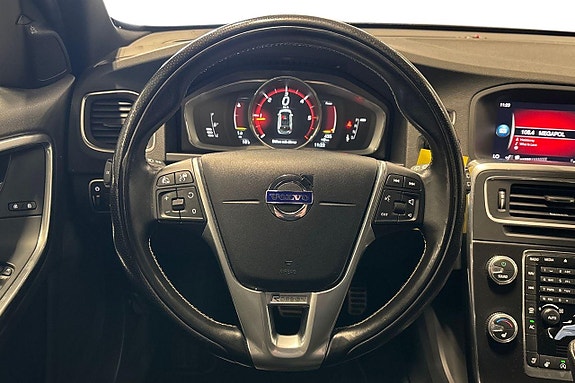 Volvo V60 12 of 26