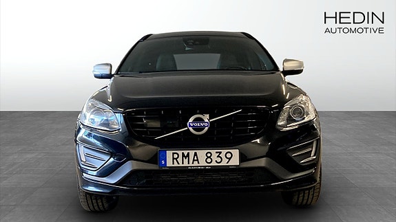 Volvo XC60 8 of 12