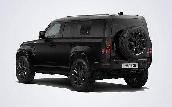 Land Rover Defender 110 2 of 6