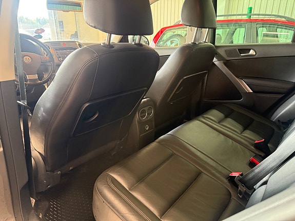 Volkswagen Tiguan 6 of 8