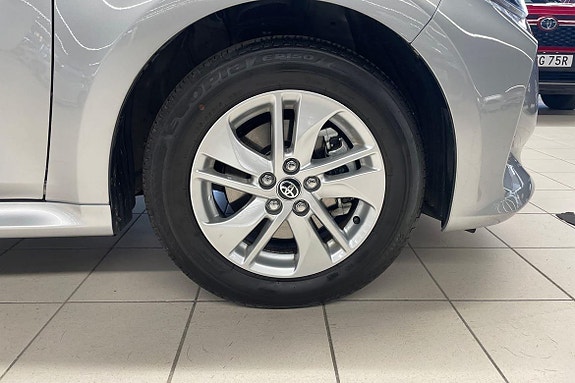 Toyota Yaris 16 of 20
